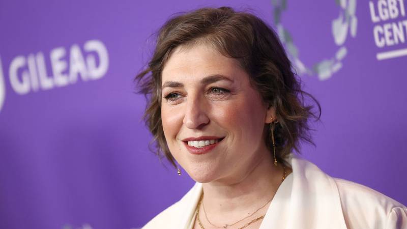 LOS ANGELES, CALIFORNIA - APRIL 22: Mayim Bialik poses as the Los Angeles LGBT Center hosts The Center Gala at Fairmont Century Plaza on April 22, 2023 in Los Angeles, California. (Photo by Tommaso Boddi/Getty Images for Los Angeles LGBT Center)