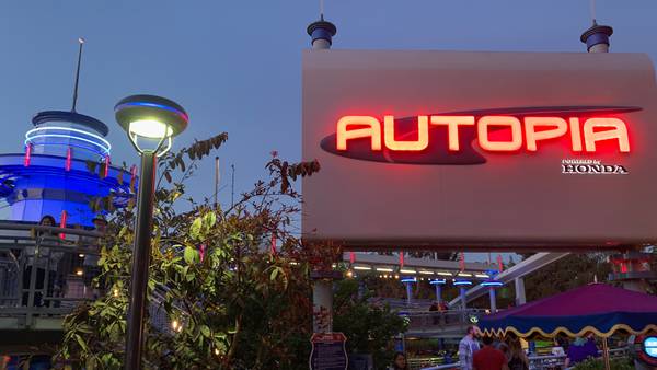 Disneyland may put the brakes on gas-powered Autopia cars