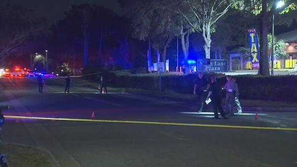 Orlando police identify woman shot outside shopping plaza