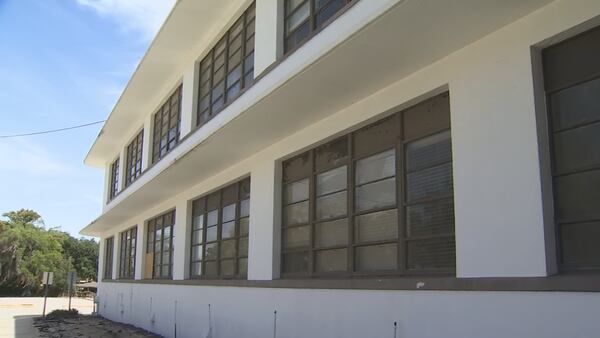 Old Navy facility in disrepair owned by Orange County Public Schools