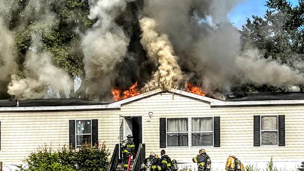 Photos: Marion County crews battle house fire Thursday morning