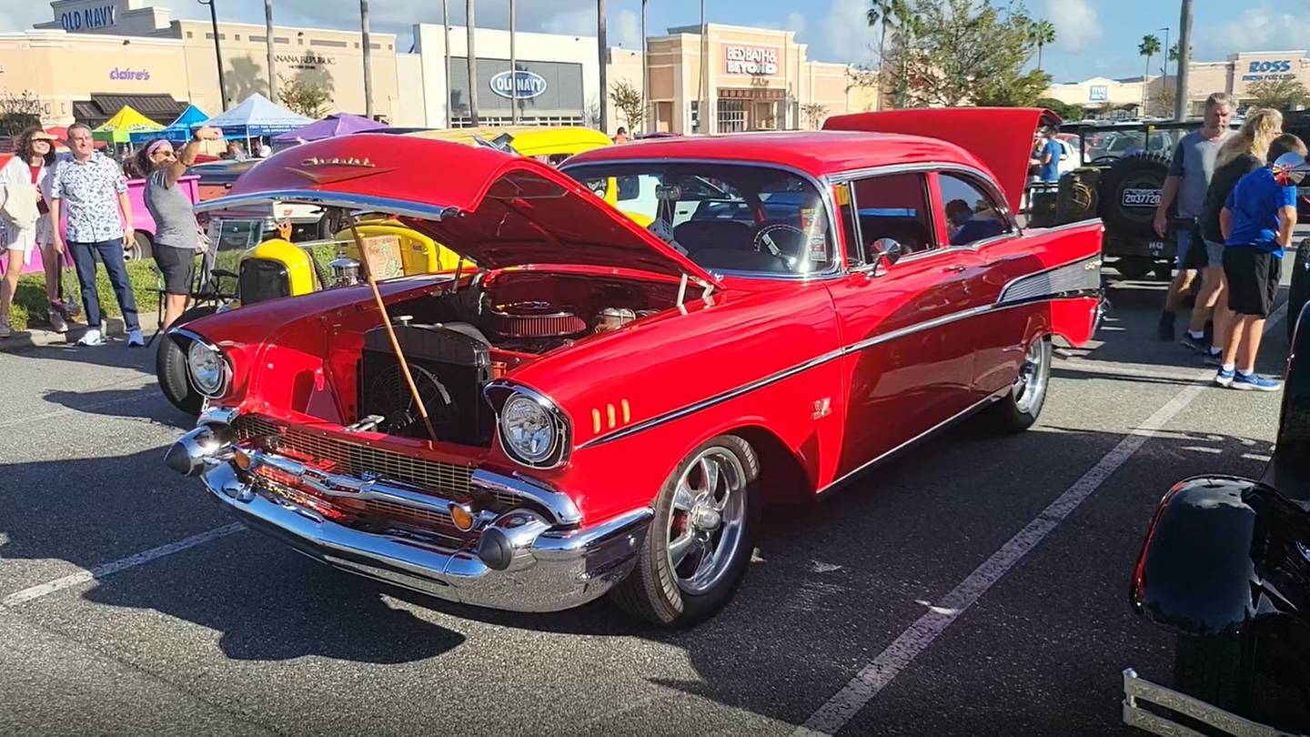 Vroom Vroom Orange County car show zooms to town ahead of Veterans Day