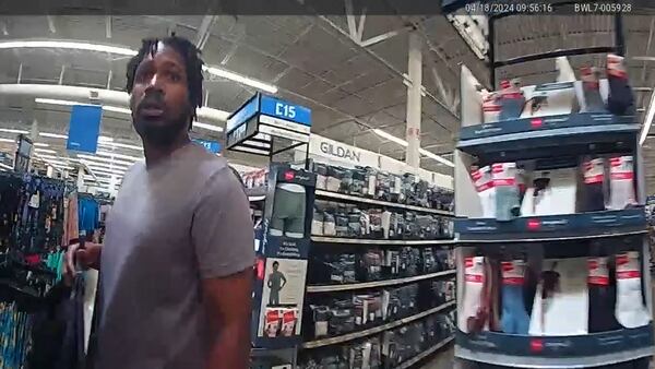 Deputies chase down, tackle man accused of exposing himself inside Florida Walmart