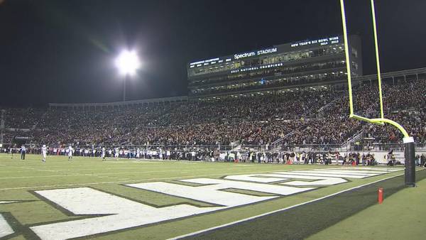 VIDEO: UCF football fans can now buy alcohol during games