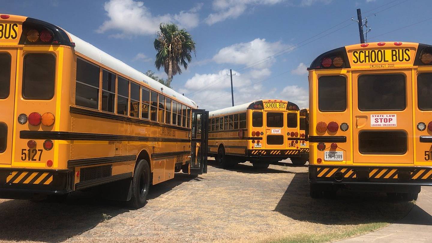 Orange County offers benefits, incentives to attract new school bus