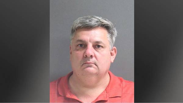 Video: Boy Scouts district executive accused of sexual battery of children in Orange County, deputies say