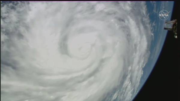 VIDEO: Time running out for those seeking shelter against Hurricane Ian