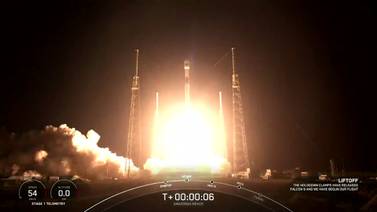 WATCH: SpaceX successfully launches Falcon 9 rocket carrying Spanish communications satellite
