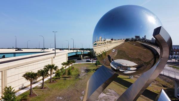 See the new 35-foot-tall sculpture unveiled today along I-4 near downtown Orlando