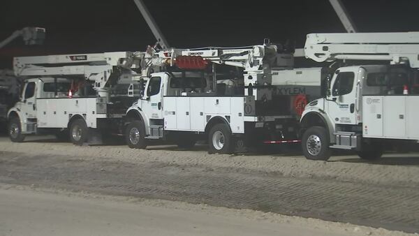 Video: Thousands of utility workers in Florida as Hurricane Ian recovery continues