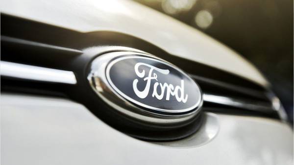 Ford recalls 350K vehicles; owners of 39K SUVS told to park outside