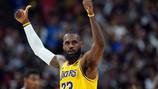 LeBron James intends to sign a new deal with the Lakers, AP source says