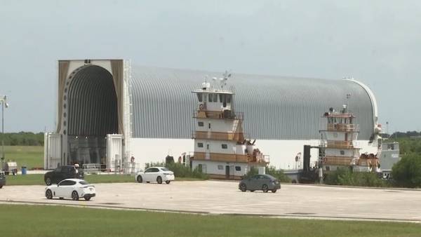 NASA’s Pegasus barge delivers parts to Kennedy Space Center