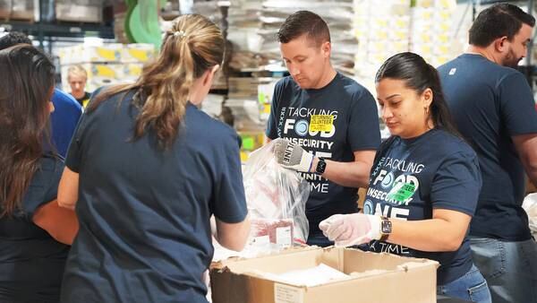 Photos: Fifth Third Bank supports Second Harvest in fight against hunger