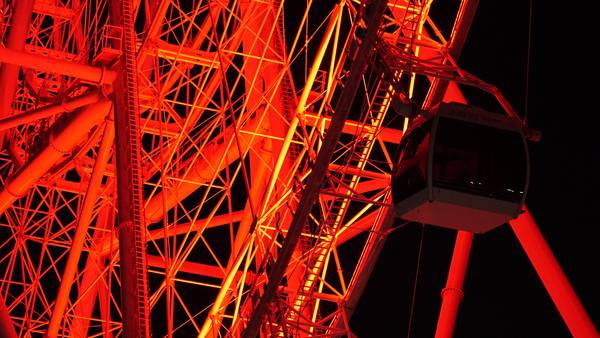 Icon Park gets into Halloween spirit with free Wheel rides for costumed youngsters, light show 
