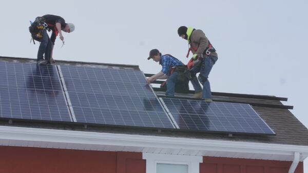 VIDEO: Solar co-op recruiting new members as lawmakers seek to kill major incentive