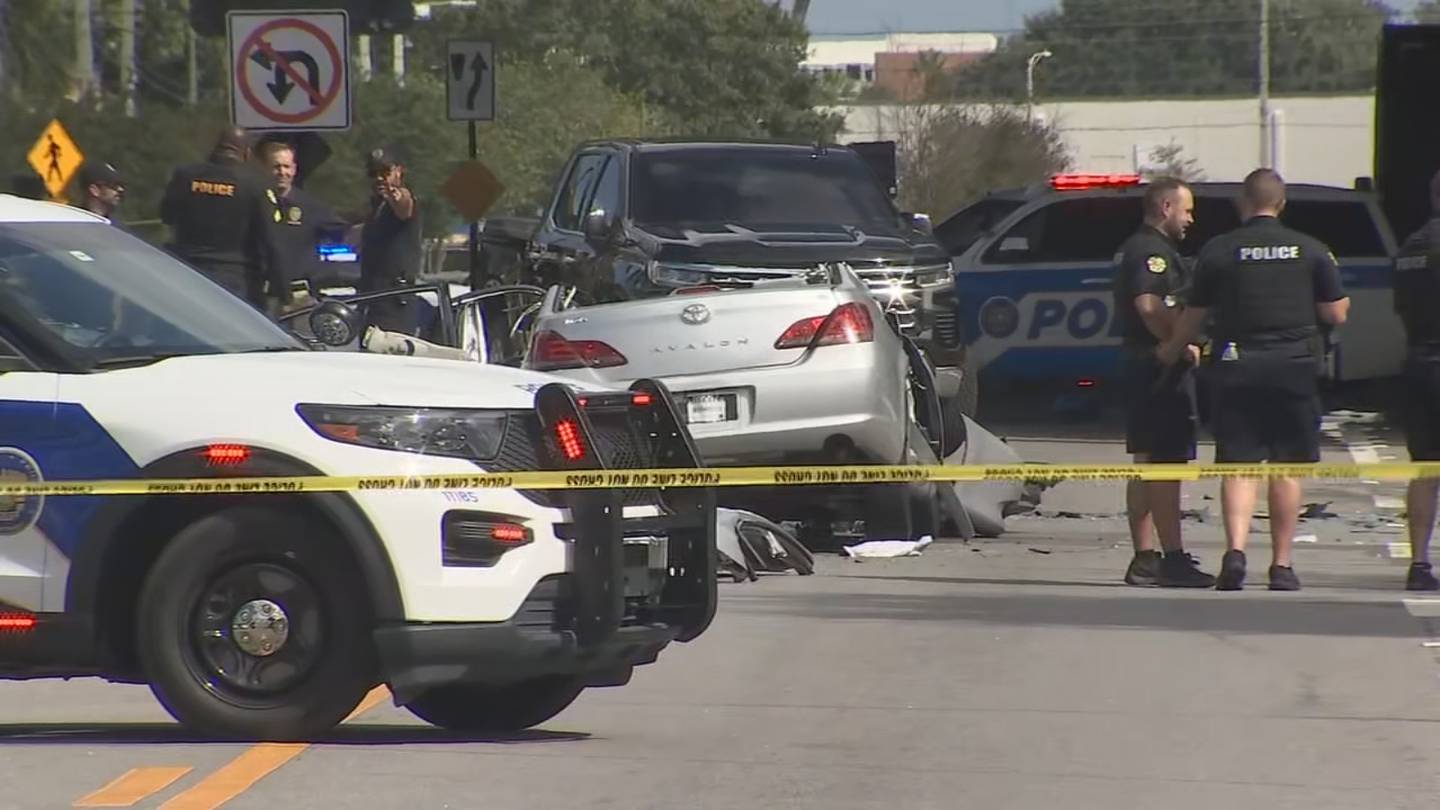 Photos: Shooting suspect dies in crash after pursuit by Orlando police ...