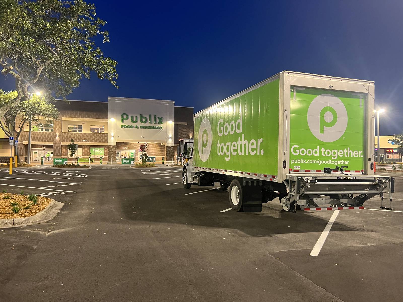 Publix opens brand new store in Melbourne WFTV