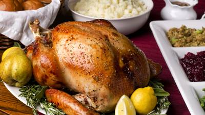 Orange County commissioner hosting 3 Thanksgiving meal giveaways