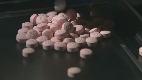 Feds warn fentanyl may be available to children online