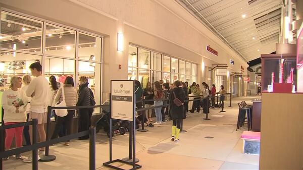 Central Florida retailers open their doors early for Black Friday shoppers