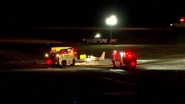 3 people involved in small plane crash at Orlando Sanford International Airport, officials say