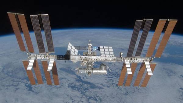 NASA selects SpaceX to develop spacecraft to deorbit International Space Station