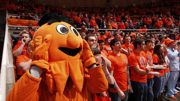 Illinois student section apologizes for posing as charity to buy Iowa tickets
