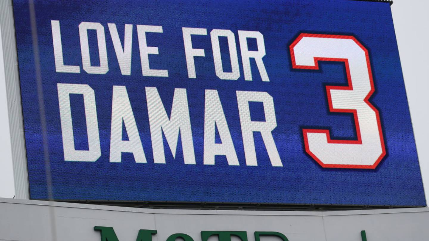 See Buffalo Bills Honor Damar Hamlin With Ceremony, Opening Kickoff TD –  Rolling Stone