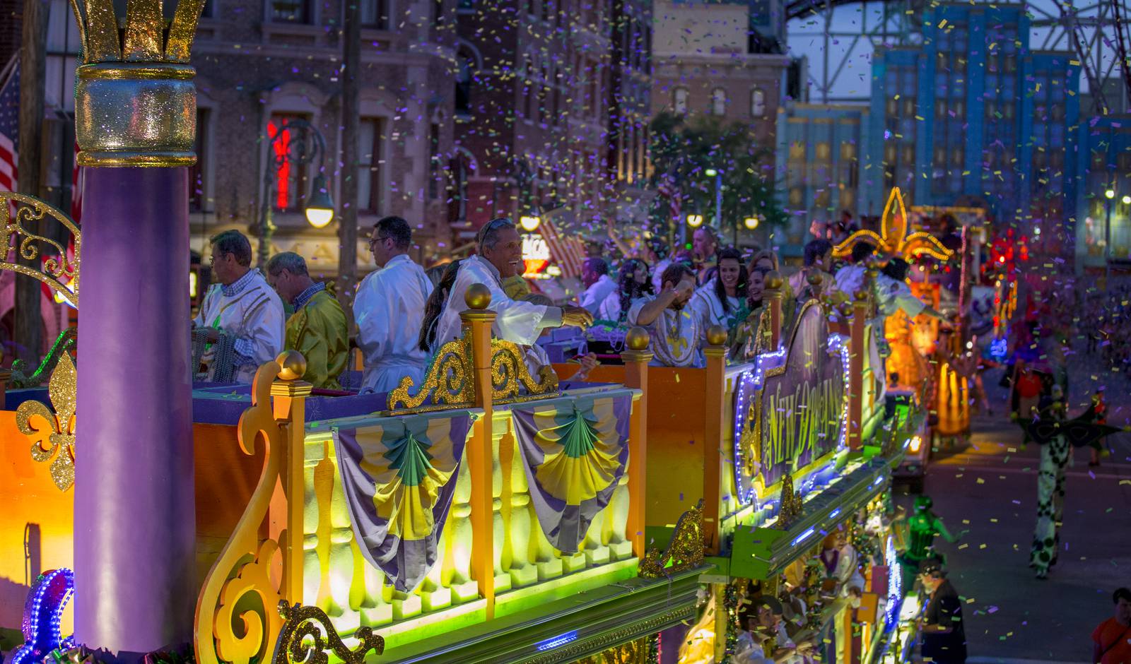 Universal unveils new Mardi Gras Float Ride and Dine Experience for