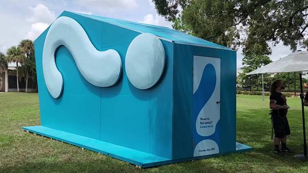 Blue pop-ups with question marks are appearing around Orlando. Here’s what inside