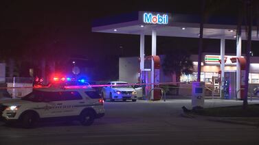 1 person injured in shooting at Orlando gas station