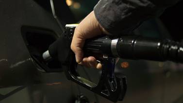Florida gas prices drop to 4-month low