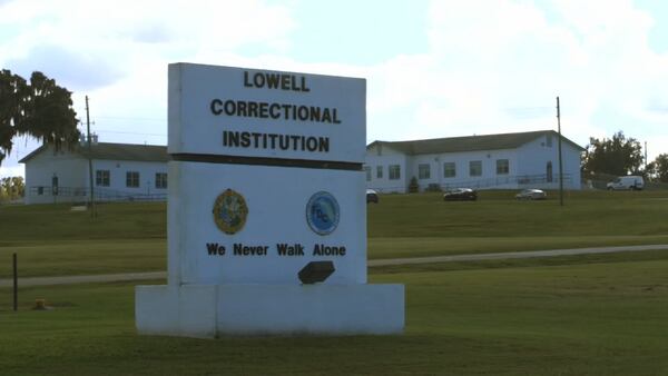 Video: Florida will not charge corrections officer who beat woman at Lowell Correctional Institute