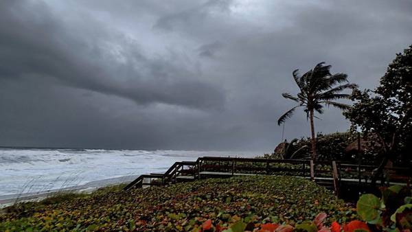 Photos: Hurricane Nicole approaches Central Florida