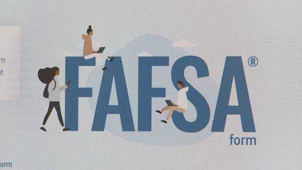 Current and incoming UCF students should complete the FAFSA by February 15th