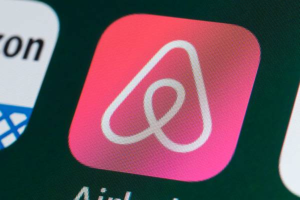 Airbnb, ‘Thanksgiving Grandma’ team up to bring strangers together for holiday