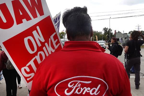UAW expands strikes at Ford, GM