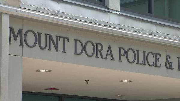 Mount Dora residents pack meeting to discuss controversies surrounding police department