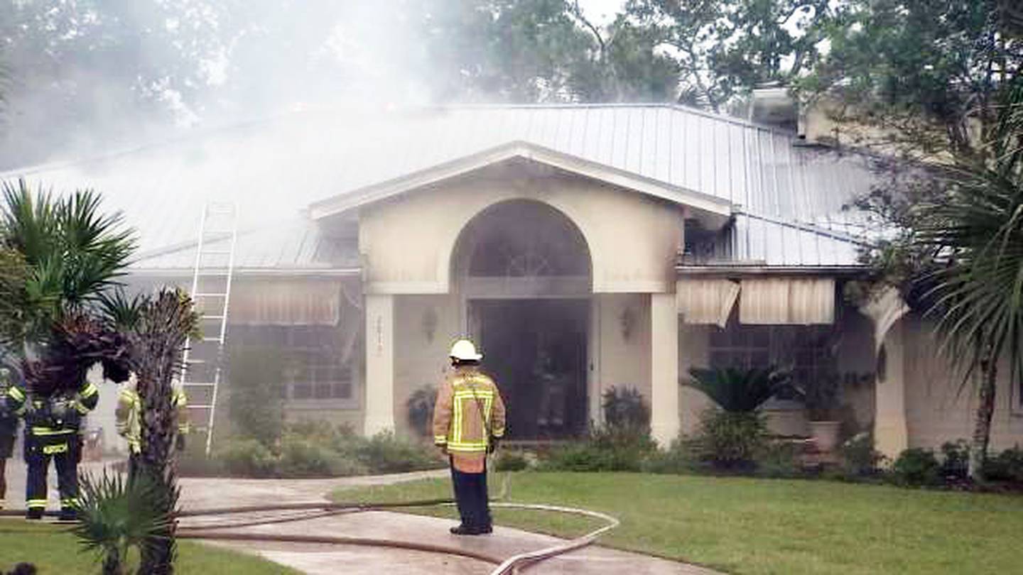 Lightning strike sets house on fire in Volusia County, officials say WFTV
