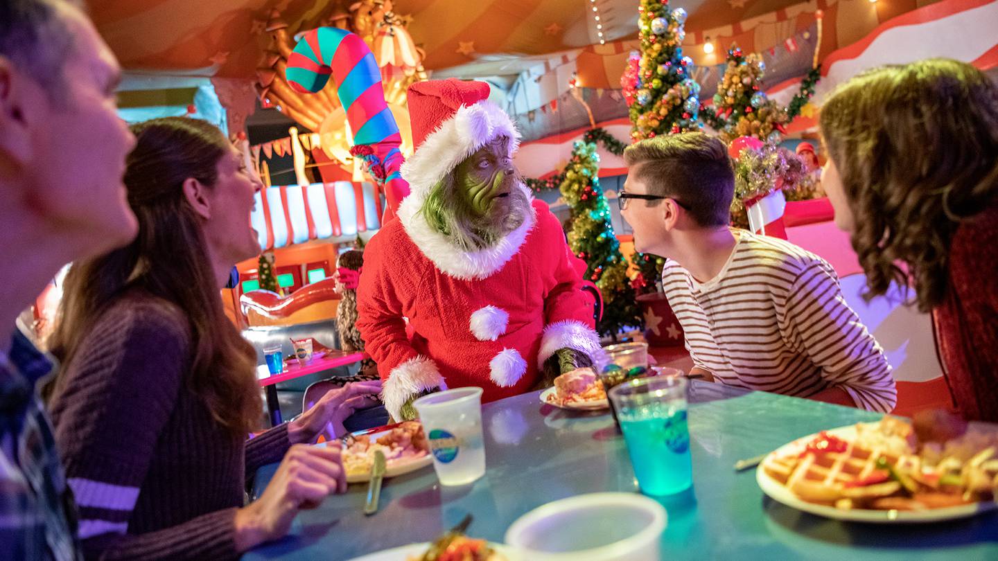 Universal announces return of Grinch character breakfast, tour for