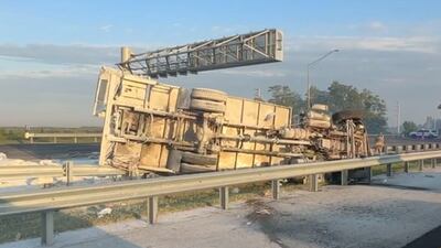 Crash involving overturned construction truck shuts down SR-417 in Orange County