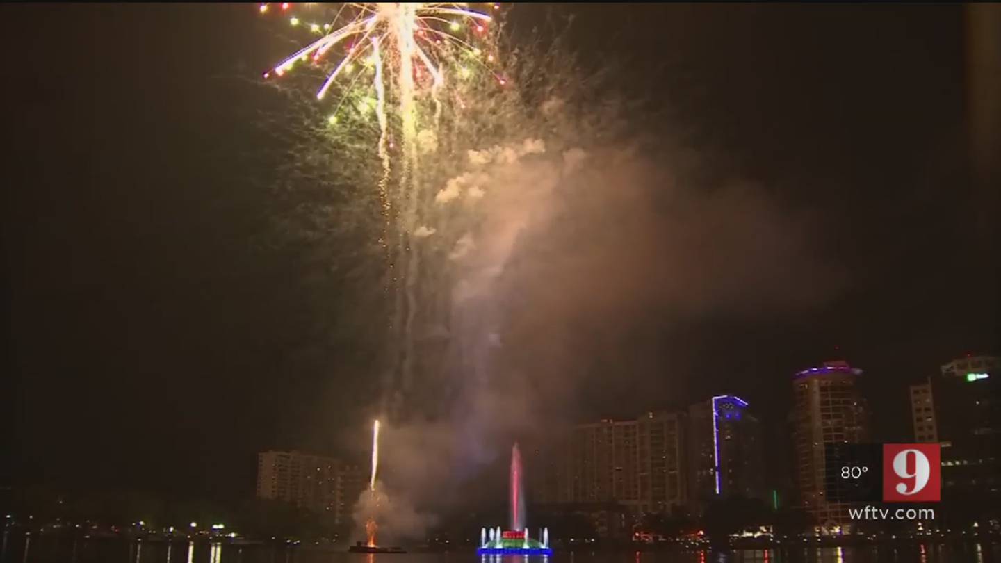 Thousands gather at Lake Eola for Fireworks at the Fountain celebration