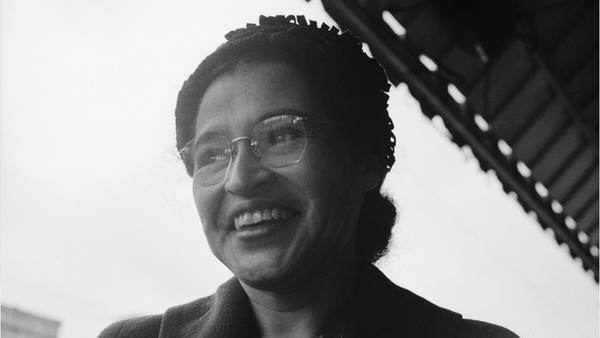 Rosa Parks honored with seat tribute by Milwaukee's public transit system