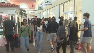 Photos: Black Friday shoppers line up in search of big deals in Central Florida