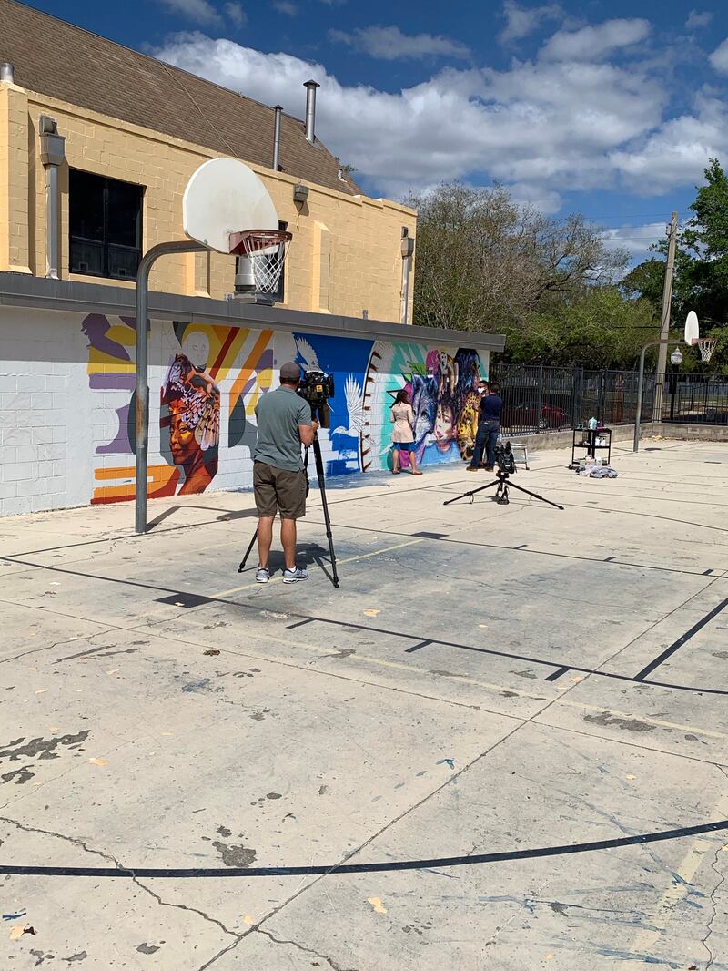 Orlando's Howard Middle School Mural Project