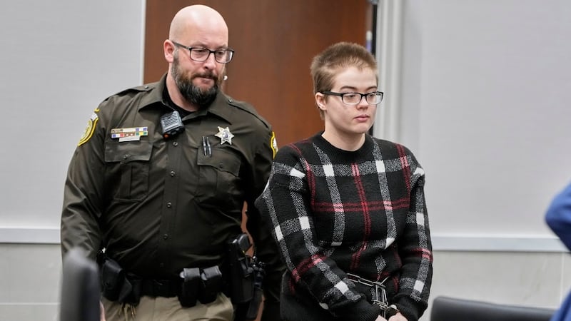 Slender Man stabbing attacker escapes from group home, captured