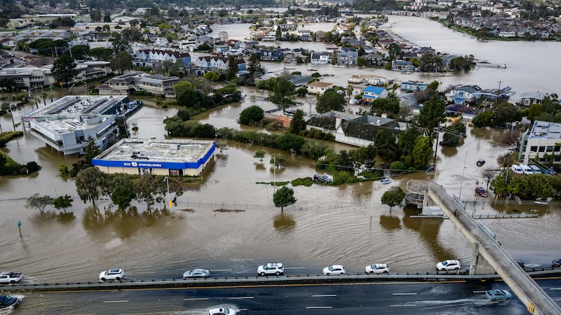 Heavy rain, high tides cause flooding along stretch of Northern California