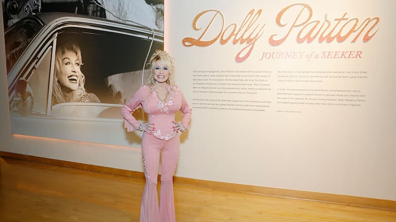 Dolly Parton announces six-show Las Vegas residency