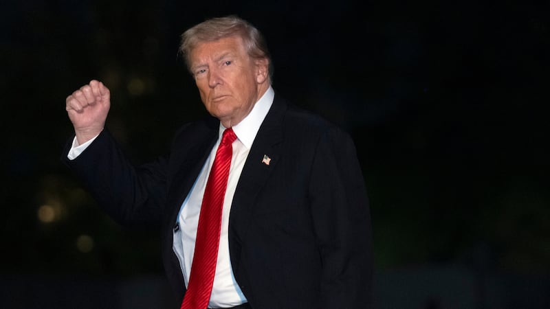 Trump says he 'won't be extorted' by Democrats, shuns negotiations as shutdown drags on